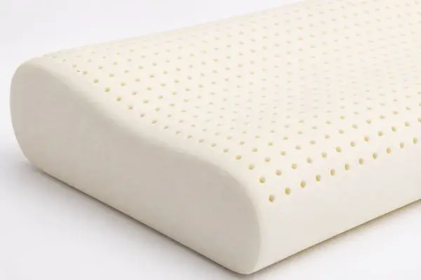 Pluto Pillow Review (2026): My Honest 70‑Night Custom Test 3 Ventilated solid foam core inside Pluto pillow