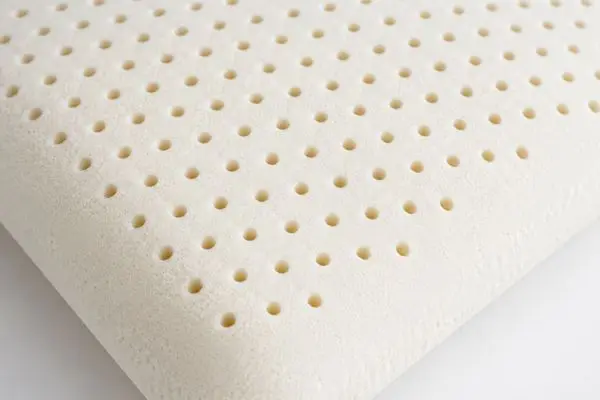Brooklyn Bedding Talalay Latex Pillow Review (2026 Guide + Real Testing) 5 Airflow through ventilated Talalay latex pillow core